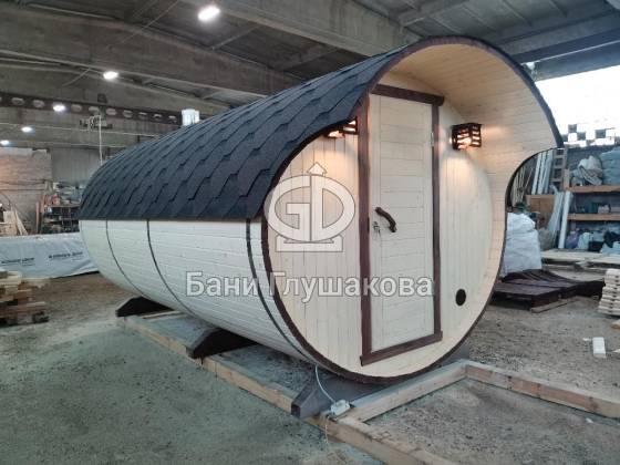 Овальная баня бочка из узкой доски 4 м